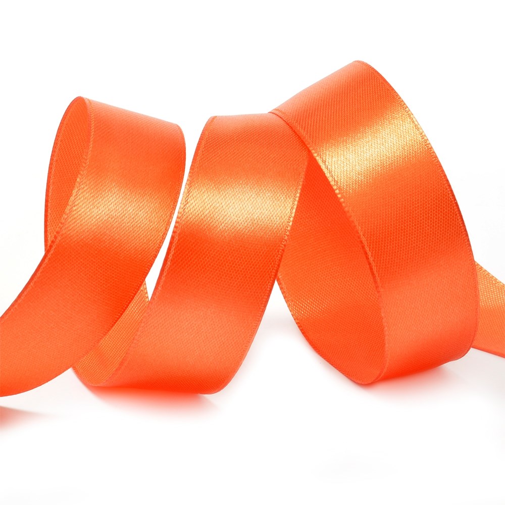 Ленты оптом опт от производителя. Лента атласная. Лента атласная оранжевая. Лента атласная 25 мм. Оранжевый цвет атласная лента.