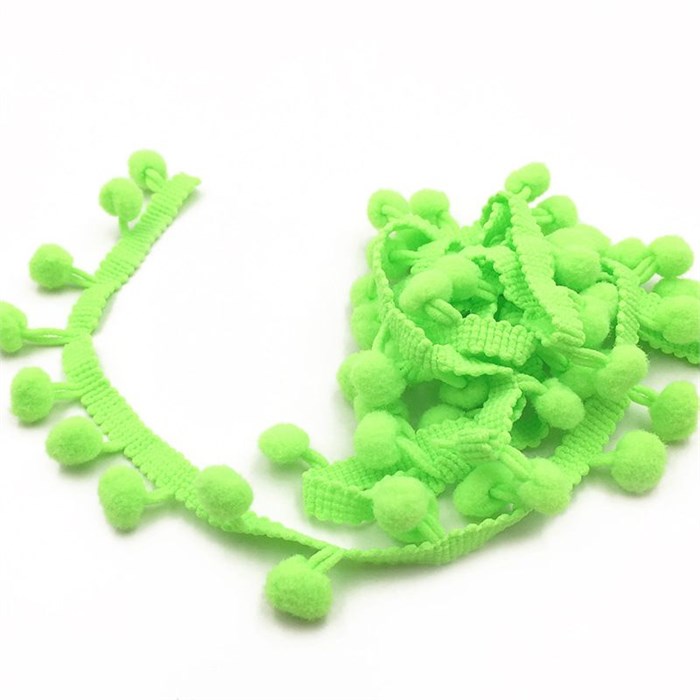 Тесьма с помпонами арт.TPK шир.15-20мм цв.23 салатовый уп.18м 306242 - фото 251749