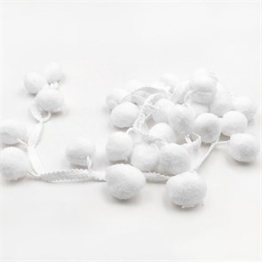 Тесьма с помпонами арт.TPK шир.20-25мм цв.белый уп.8м 306262